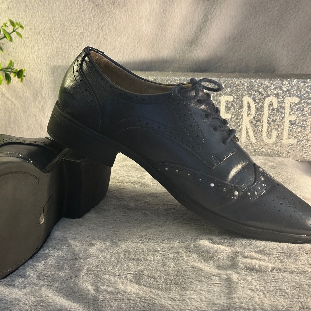 Elegant Navy Blue Women's Leather Brogues/Oxford